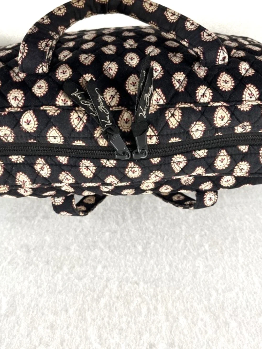 Vera Bradley Quilted Laptop Messenger Bag Classic Black Paisley Adjustable Strap